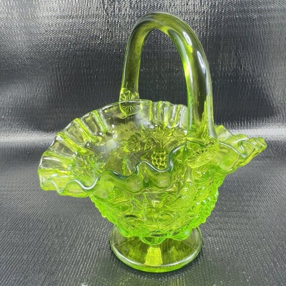 VTG Westmoreland Glass Basket Dish Bowl Paneled Grape Pattern Green Glass Marked - Picture 11 of 15